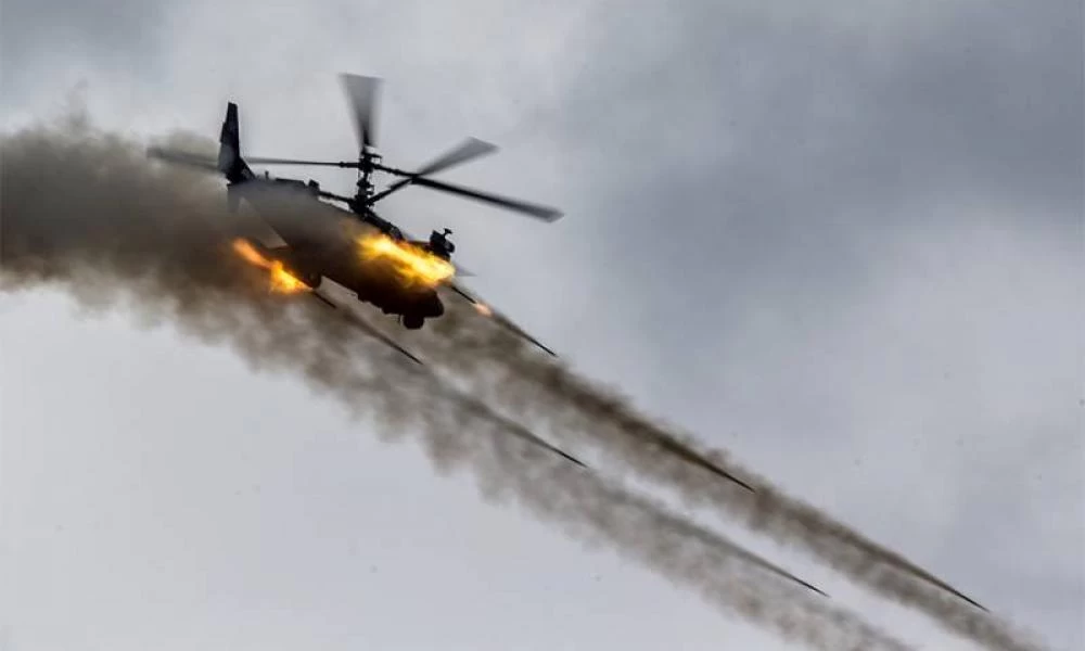 Φονικές μηχανές! Ka-52 Alligator και AH-64D / E Apache και....όποιον πάρει ο Χάρος (Βίντεο)